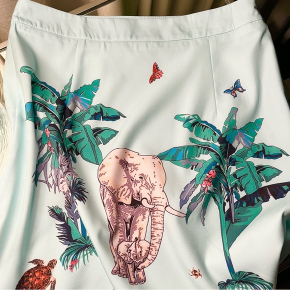 SET blouse and skirt - Picture 2 of 6